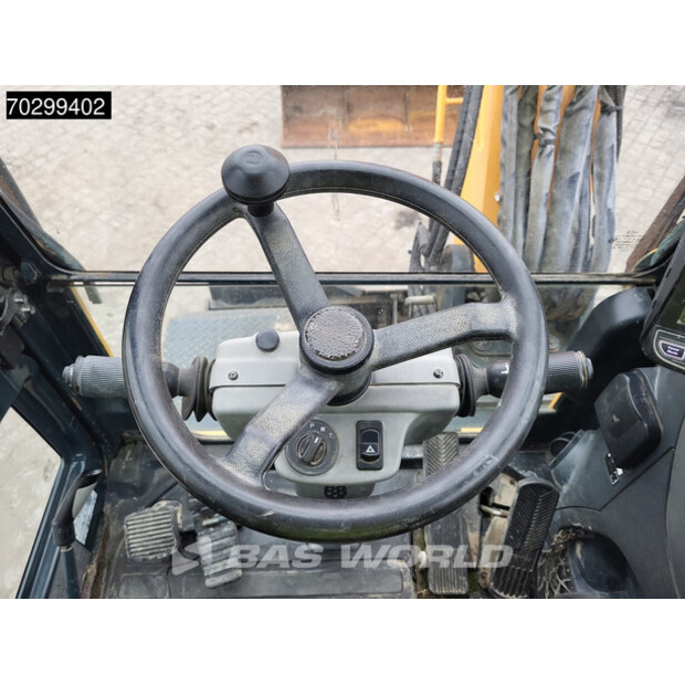 2017 هيونداي Robex 55W-9A-42833815