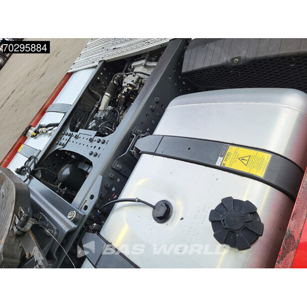 2023 Mercedes-Benz Actros 1858-42836513