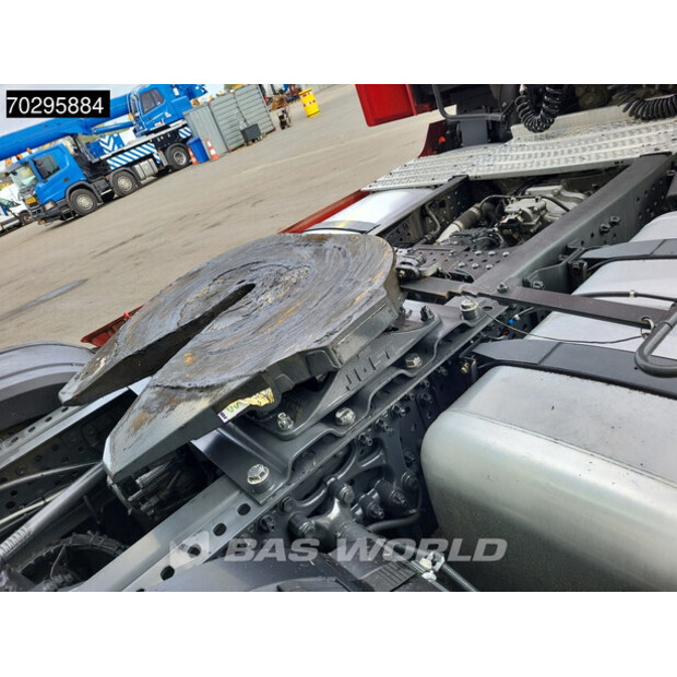 2023 Mercedes-Benz Actros 1858-42836515
