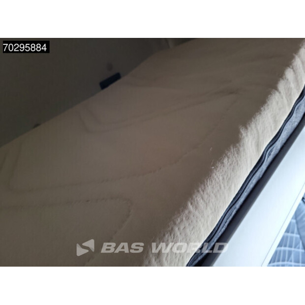 2023 Mercedes-Benz Actros 1858-42836529