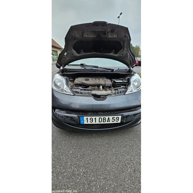 2006 بيجو 107-42849757