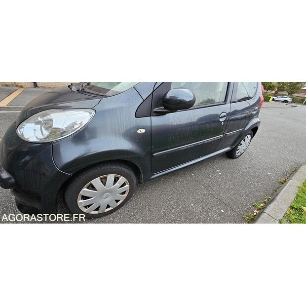 2006 بيجو 107-42849759