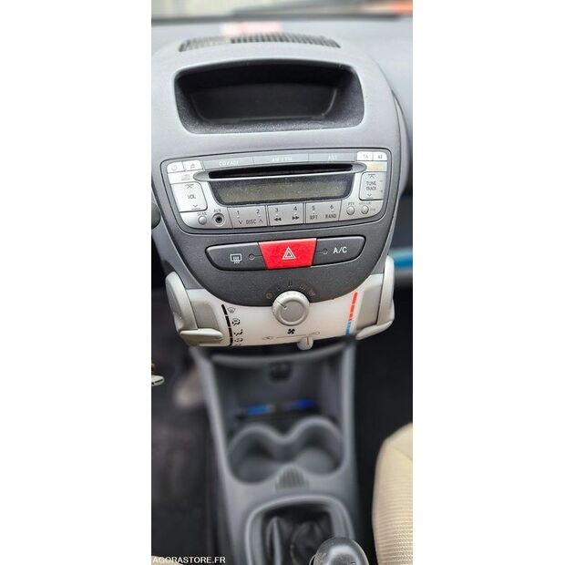 2006 بيجو 107-42849769