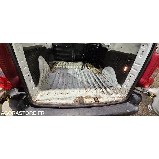 2010 Citroen BERLINGO-42849811