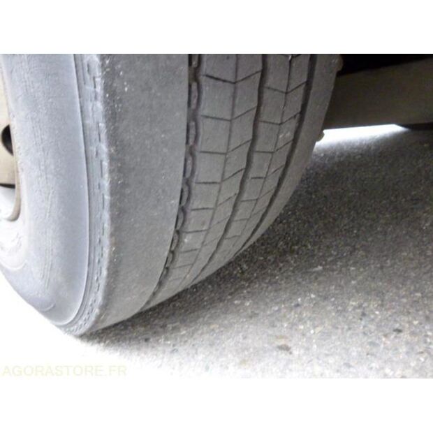 2007 مرسيدس بنز 1829-42849885