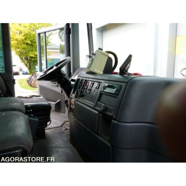 2007 مرسيدس بنز 1829-42849892