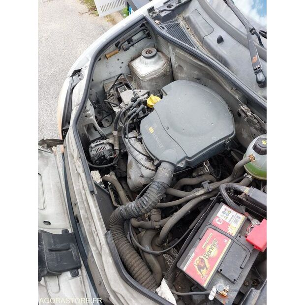 2000 Renault Kangoo-42850393