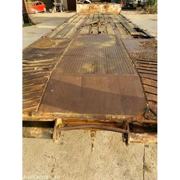 1976 كاستيرا-42850506