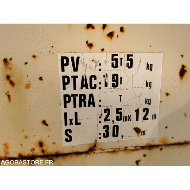 1976 كاستيرا-42850508