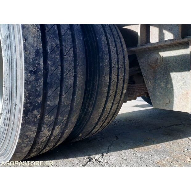 1976 كاستيرا-42850509