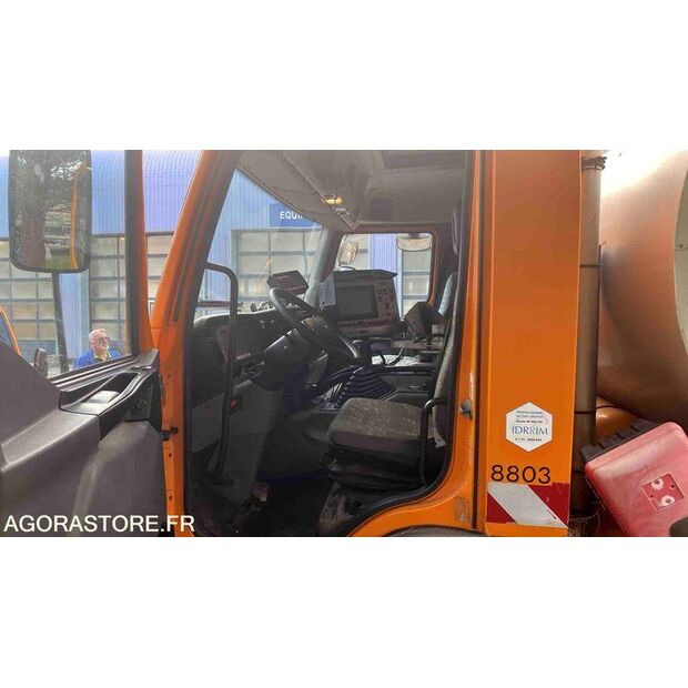 2004 رينو PREMIUM-42850609