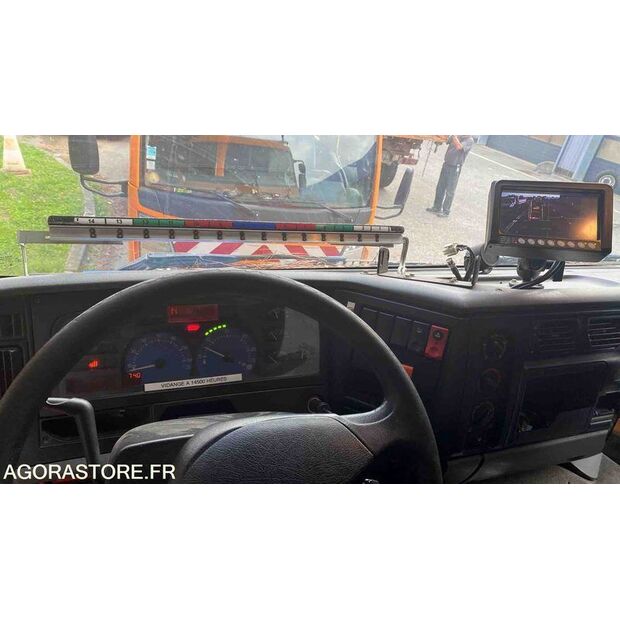2004 رينو PREMIUM-42850610