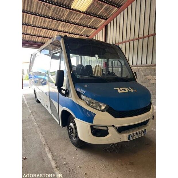 2017 Iveco 70C17-42851043