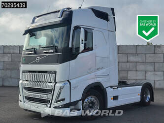 Image for Semi Trucks 2023 Volvo FH 460