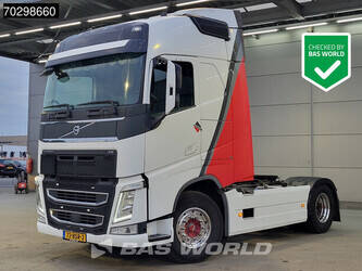 Image for Semi Trucks 2017 Volvo FH500