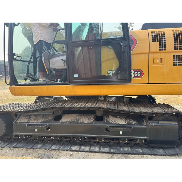 2025 كاتربيلر 320GC-42857887