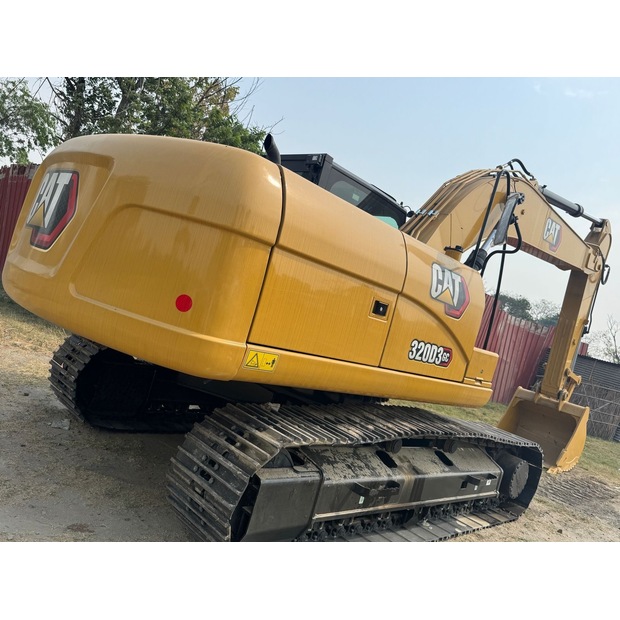 2025 كاتربيلر 320GC-42857892