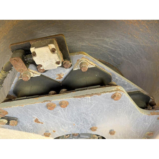 2017 DYNAPAC CA6000D-42857949