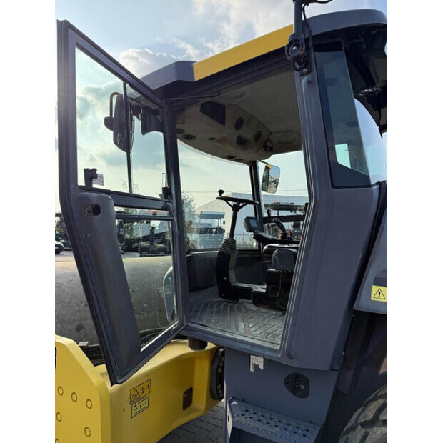 2017 DYNAPAC CA6000D-42857950