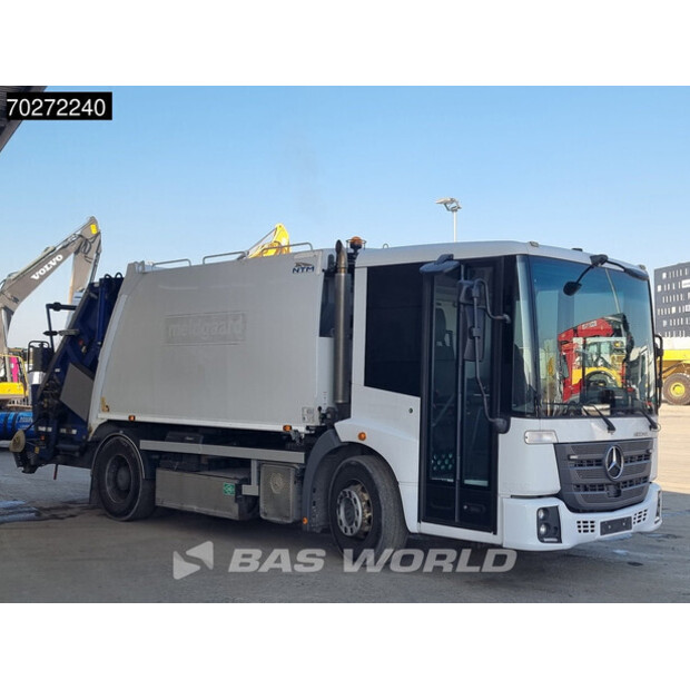 2017 Mercedes-Benz Econic-42873761