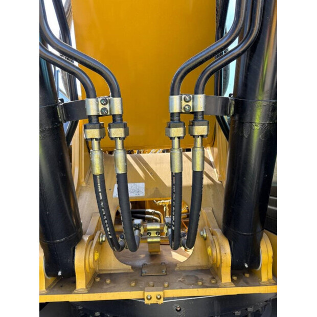 2025 Caterpillar 336-42888393