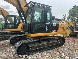Image for TRACKED EXCAVATORS 2024 Caterpillar 320D2L