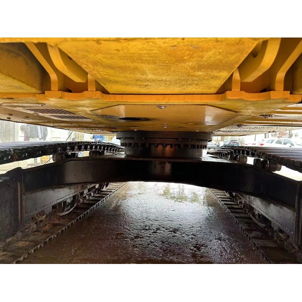 2023 Caterpillar 323D2L-42888808