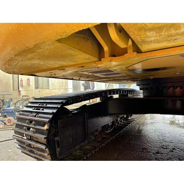 2023 Caterpillar 323D2L-42888810