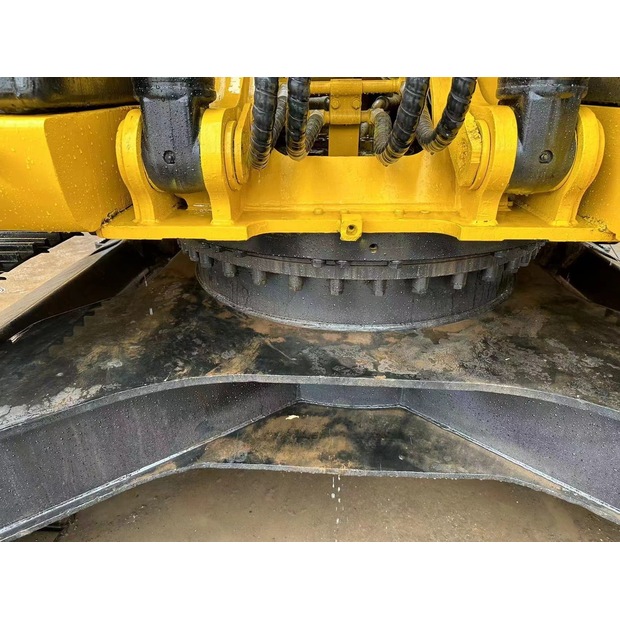 2023 Caterpillar 323D2L-42888813