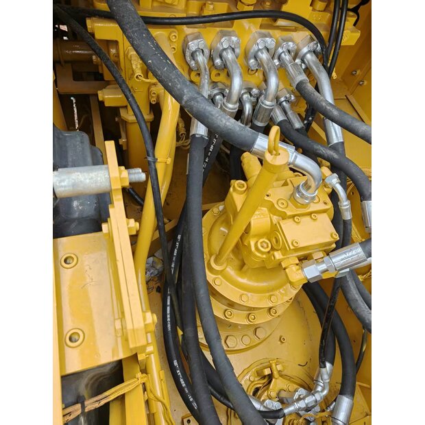 2024 Caterpillar 323GC-42888859