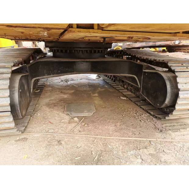 2023 Caterpillar 325D-42888894