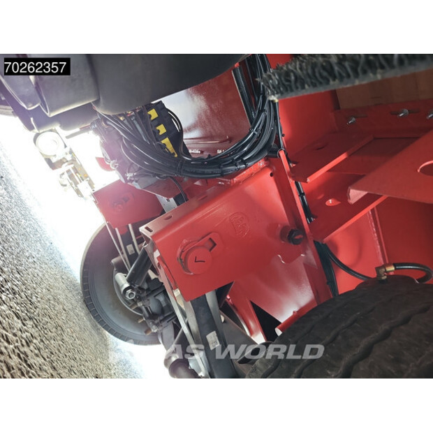 2025 Vega OTHERS-42890407