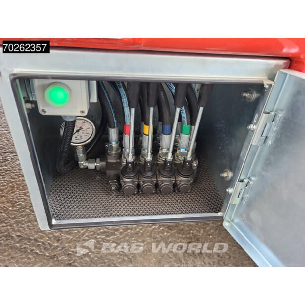 2025 Vega OTHERS-42890412