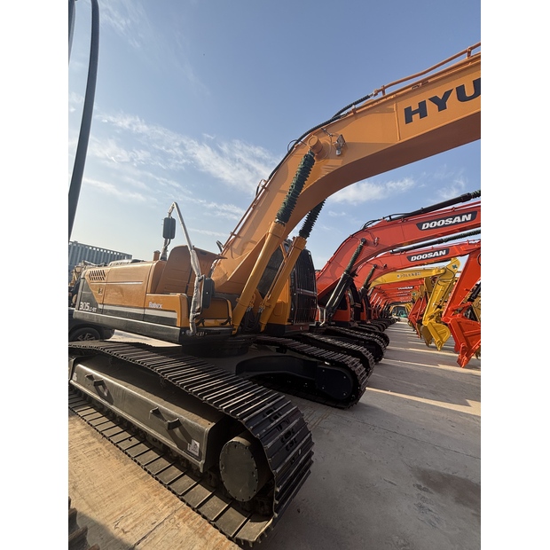 2024 Hyundai 305-42890436