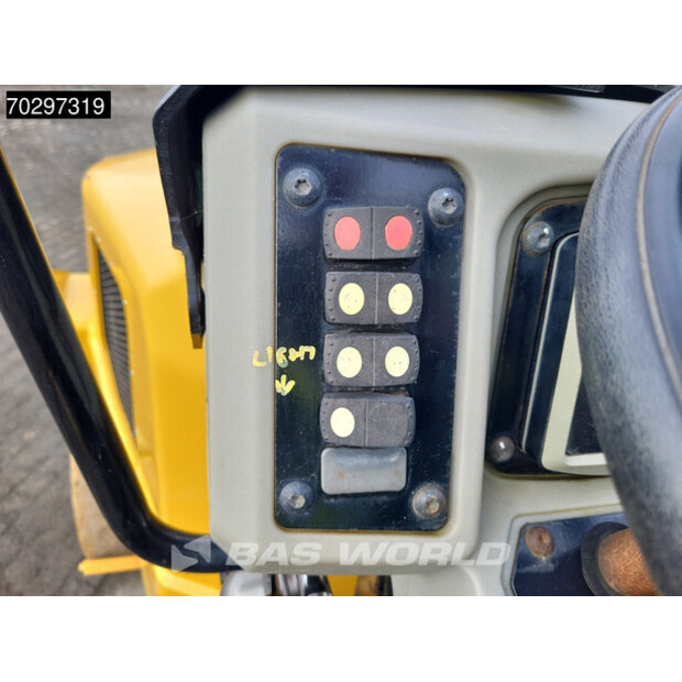 2018 كاتربيلر CB2.7-42892380