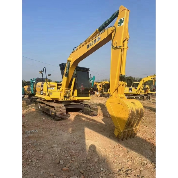 2023 كوماتسو PC130-42906440