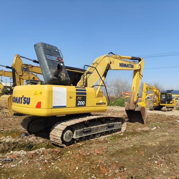 2023 كوماتسو PC200-42907187
