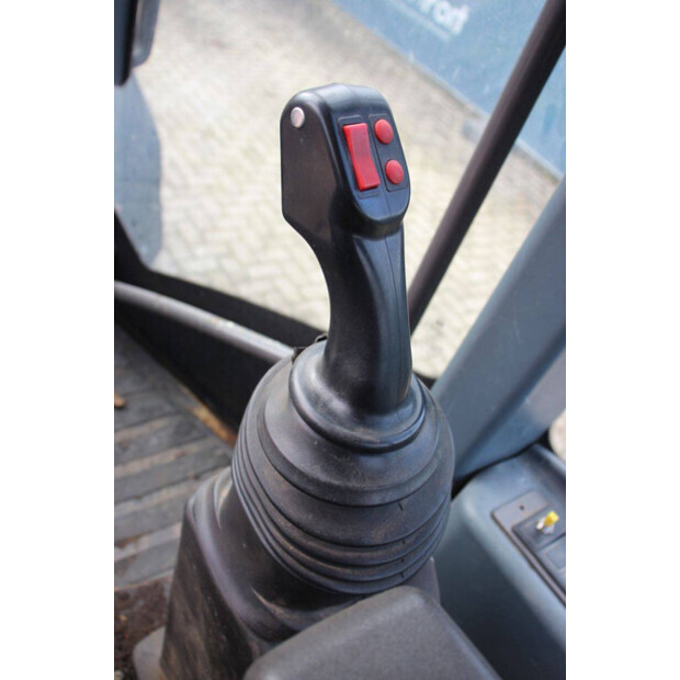 2007 احلامن AL 80-42907424