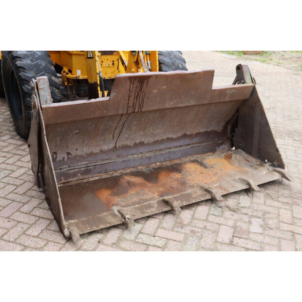 2000 Ahlmann AZ85-42907932