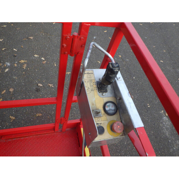 2012 SkyJack SJ12-42908361