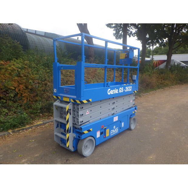 2010 Genie GS-2632-42908459