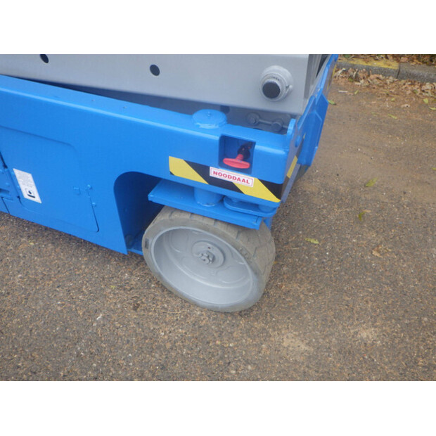 2010 Genie GS-2632-42908462