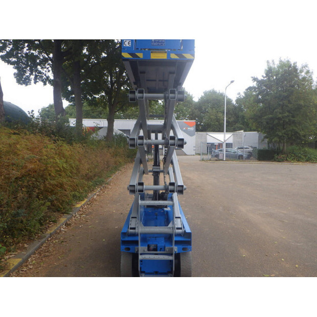 2010 Genie GS-2632-42908464