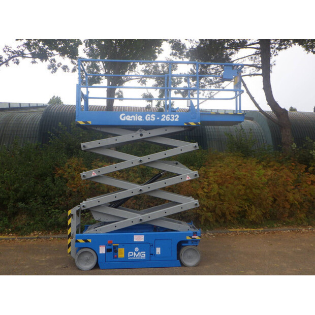 2010 Genie GS-2632-42908466