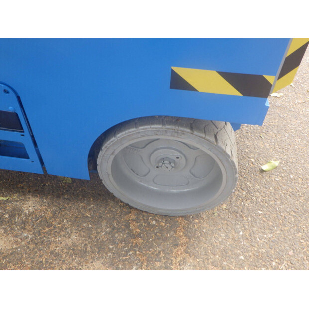 2014 Genie GS-2646-42908472