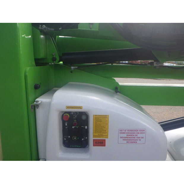 2012 نيفتي HR17NE-42908647