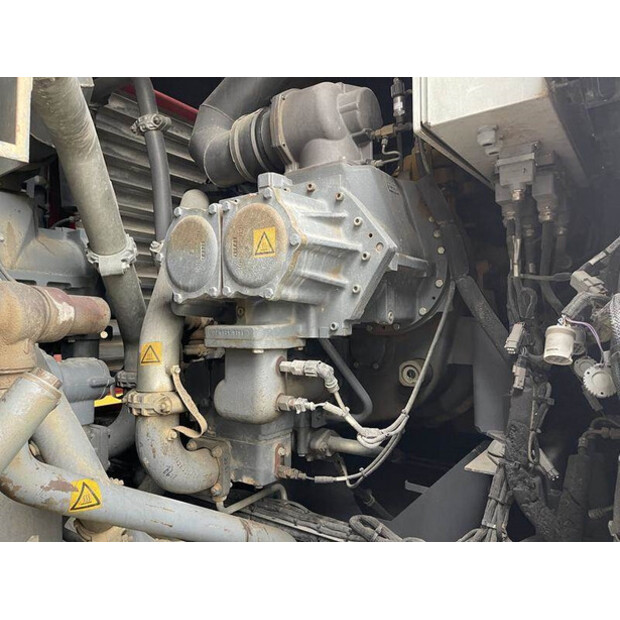 2016 أطلس كوبكو XRV 946 CD-42909599