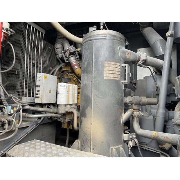 2016 أطلس كوبكو XRV 946 CD-42909603