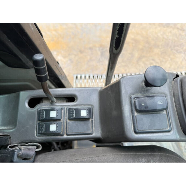 2011 Caterpillar M318D-42909912