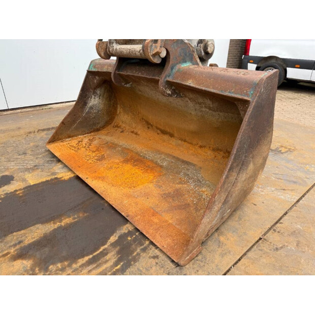 2011 Caterpillar M318D-42909920